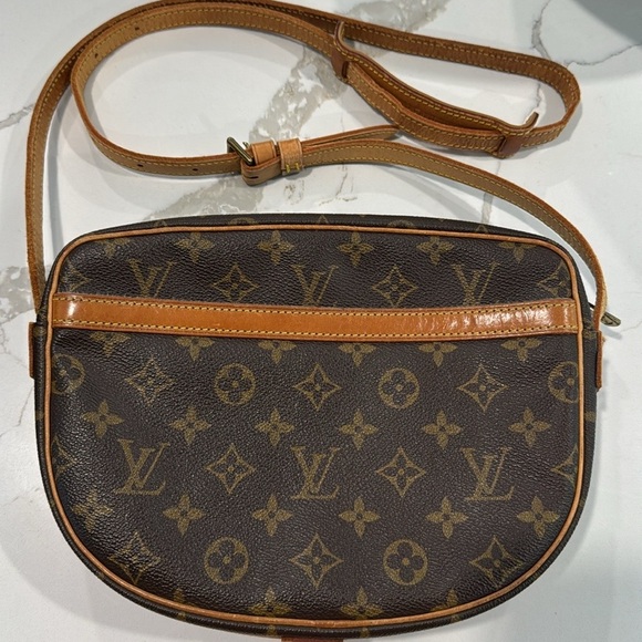 Louis Vuitton Jeune Fille Monogram Vintage Shoulder Bag 100% Authentic - Picture 2 of 16